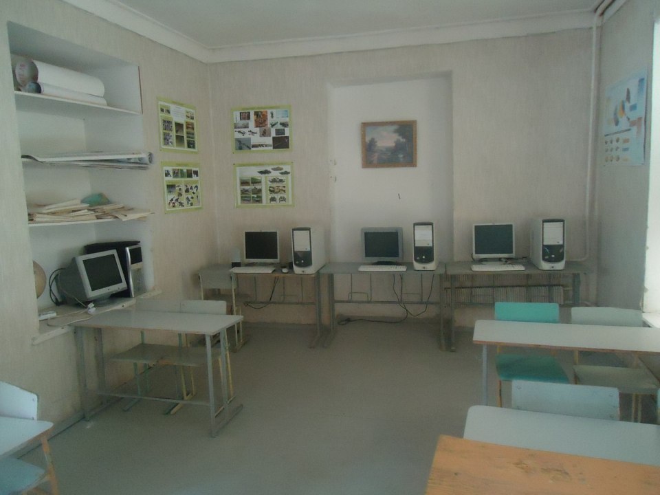 Школа в селе Карчеван